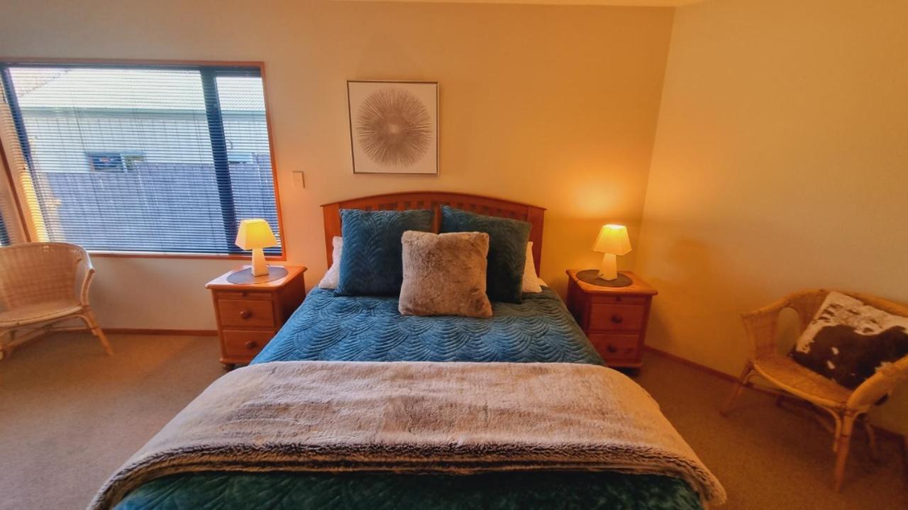 4A Bath Street Villa แฮนเมอร์สปริงส์ ภายนอก รูปภาพ