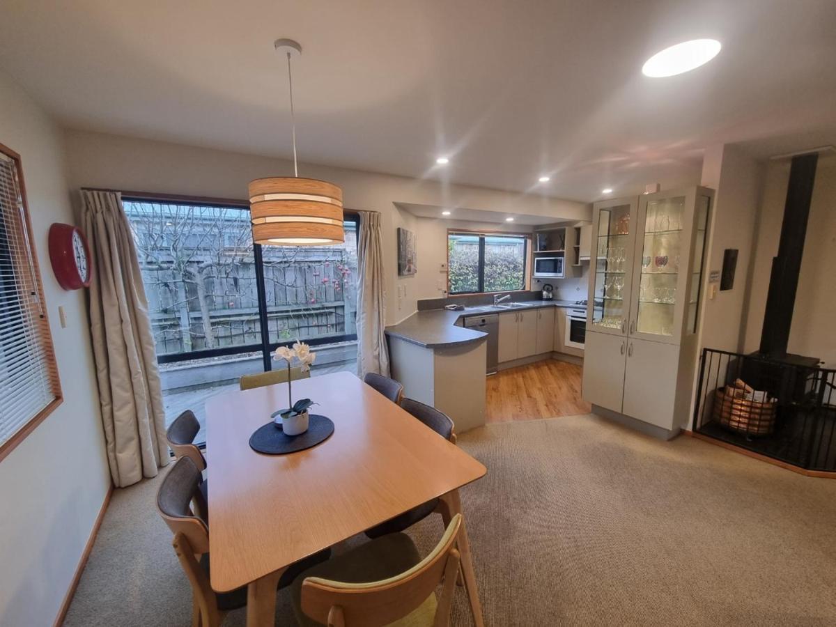 4A Bath Street Villa แฮนเมอร์สปริงส์ ภายนอก รูปภาพ